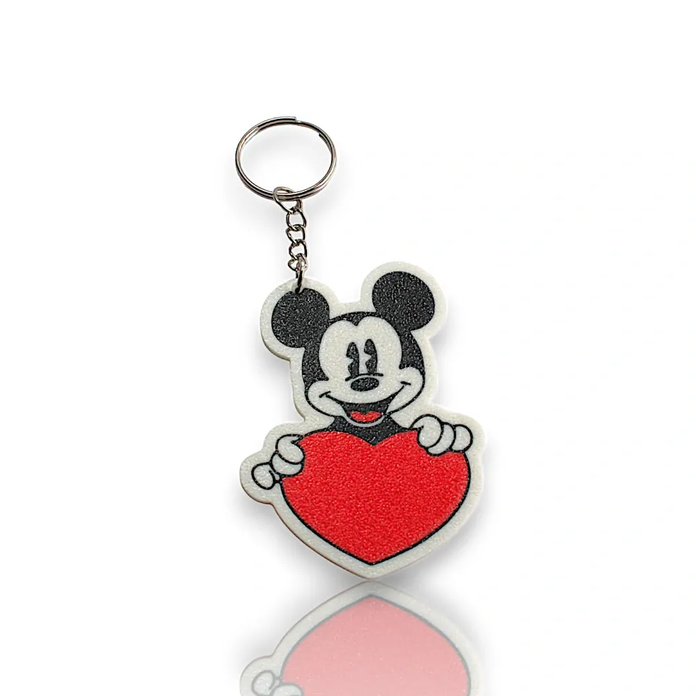 Mickey Mouse s červenym srdíčkem - klíčenka